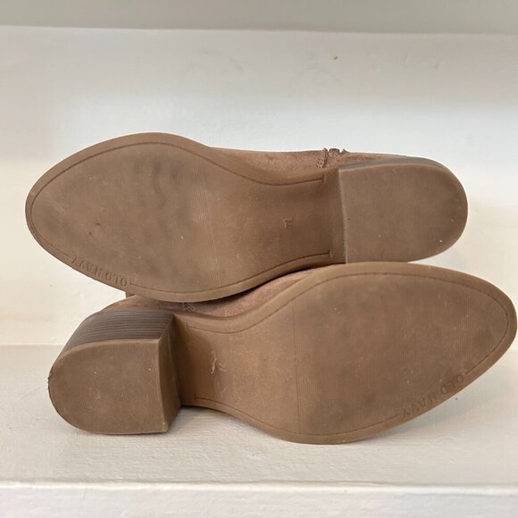 Old Navy Western Faux Suede Ankle Boot Mocha Womens Size 7.5 Boots Brown Heel - Picture 8 of 9